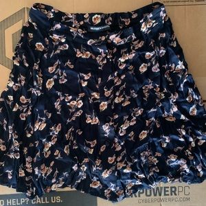 Brandy Melville boho flower mini skirt